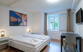 Hitrental Old Town Apartments